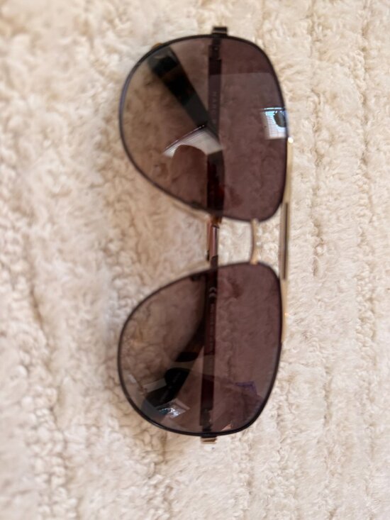 Authentic Marc by Marc Jacobs Gold Aviator Sunglasses with Case & Dust Bag